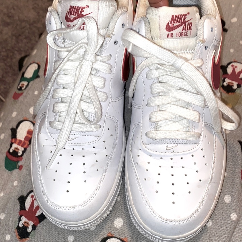 NIKE AIR FORCE 1’s LOW TOP RED & WHITE
